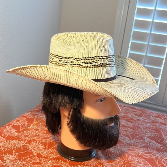 Bangora Twister hats by M& P. - Picture 4 of 12